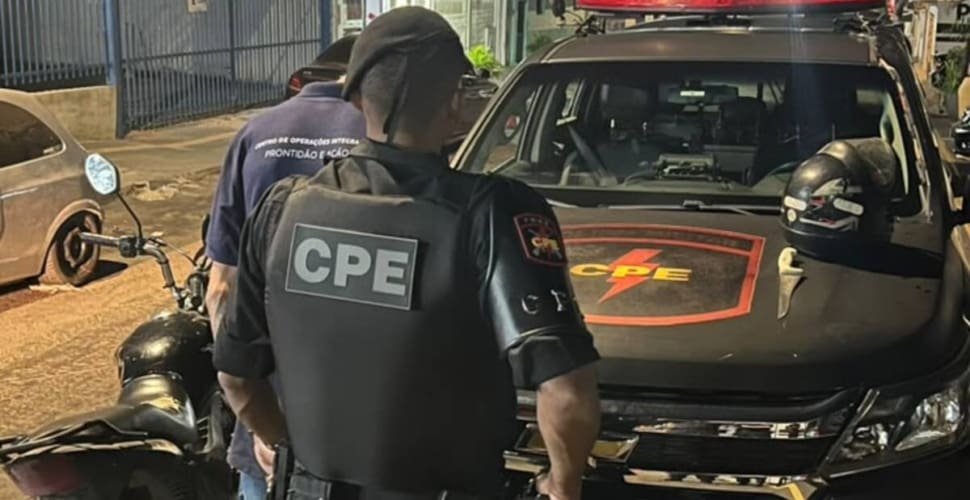 Homem é preso em flagrante por roubo de celular em Aparecida