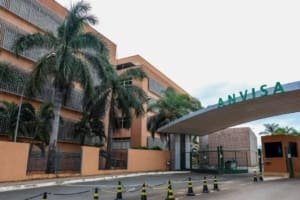 Anvisa aprova medicamento para tratar esquistossomose em crianças