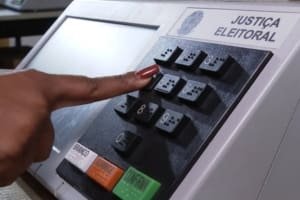 Eleitores com deficiência têm até segunda (14) para pedir transporte especial