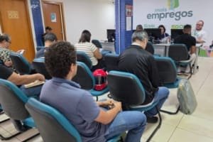 Feirão de empregos abre vagas para profissionais com mais de 40 anos