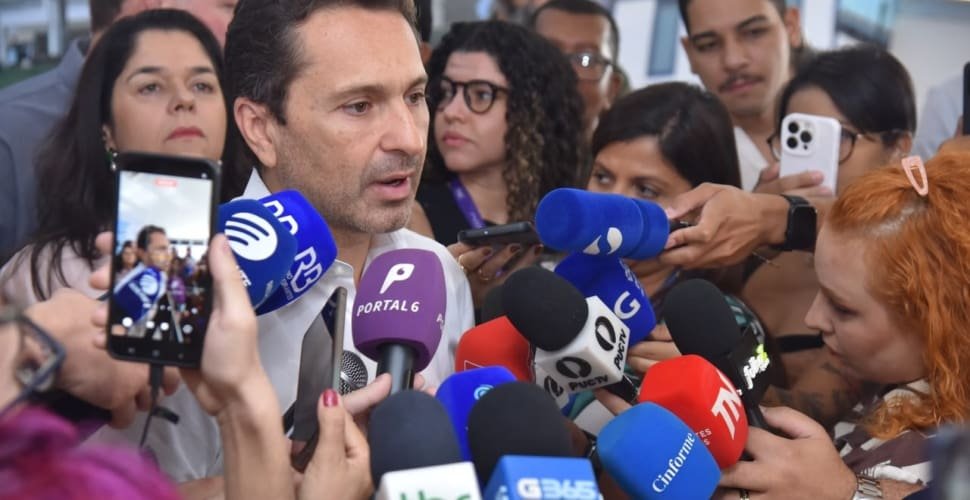 Prefeito Vilela anuncia publicação do edital do concurso da Educação nesta quarta-feira, 30
