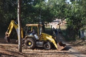 Prefeitura inicia limpeza do Parque Colina Azul para revitalização