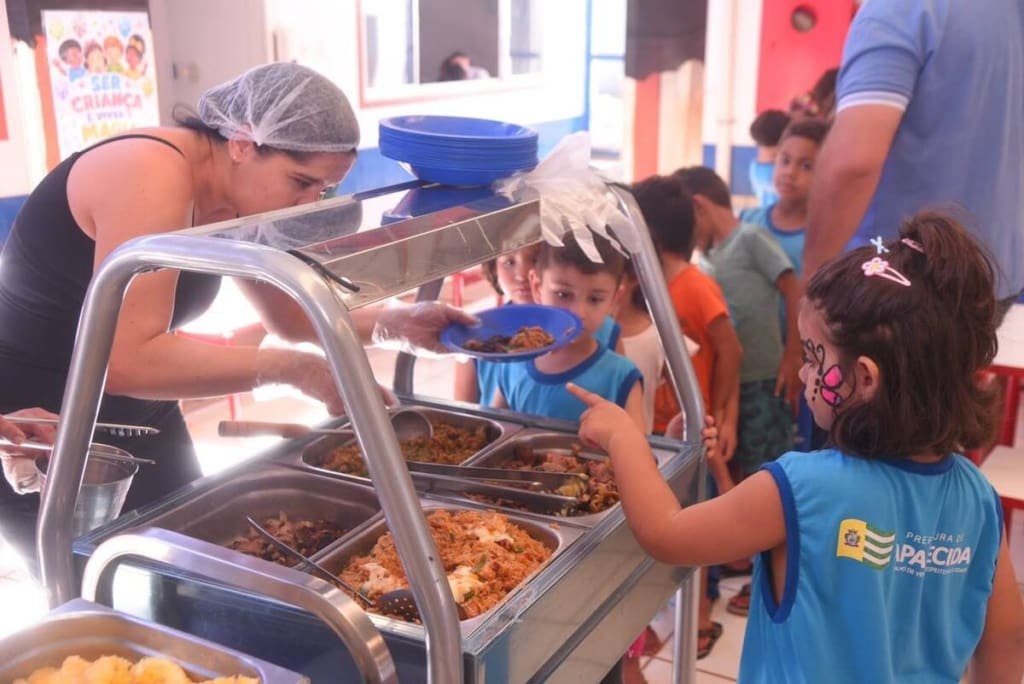 Aparecida oferece merenda especial na semana do Dia das Crianças