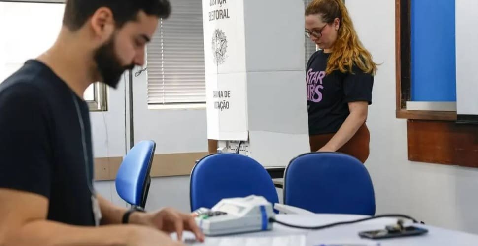 Eleitor que faltou ao primeiro turno pode votar no segundo