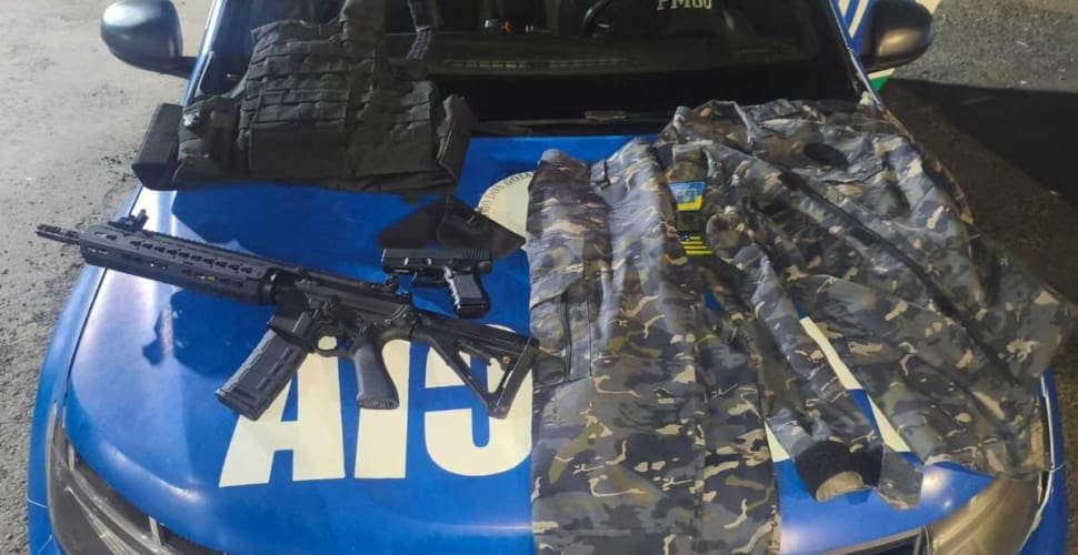 Falso policial é detido após ameaçar vizinhos com fuzil de airsoft em Senador Canedo