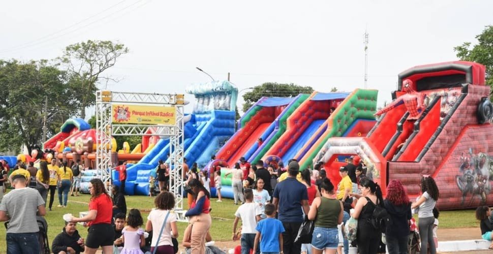 Festa do Dia das Crianças reúne 12 mil pessoas em Aparecida