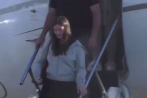 Flávio Bolsonaro e família desembarcam nos EUA