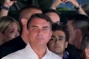 Flávio diz que pedirá anulação das eleições: Impossível reconhecer”